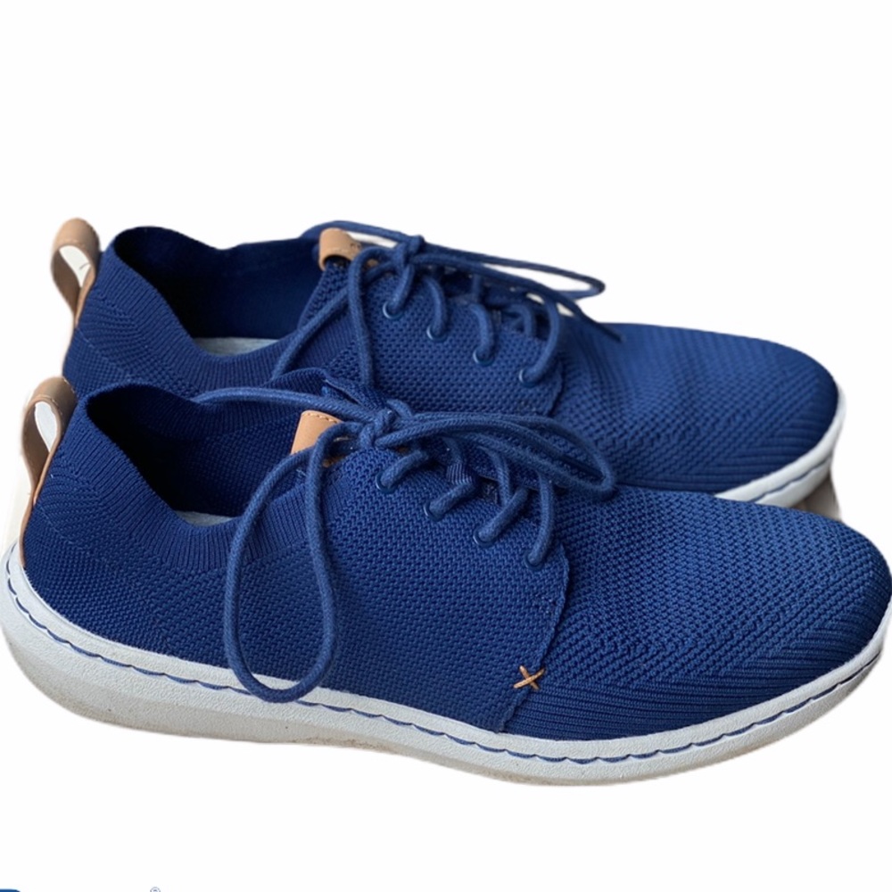 Mens Clarks Cloudsteppers Navy Blue Sneakers